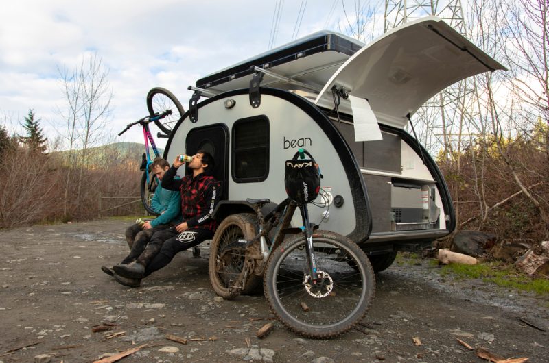 how to carry tour bikes on a camper trailer